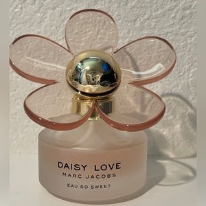 Marc Jacobs Daisy Love- Eau So Sweet Perfume